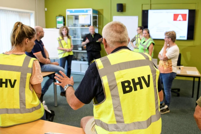 BHV op de rug - man